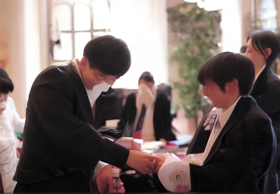 外媒评级：T1与IG实力五五开，首站结果将定小组赛基调